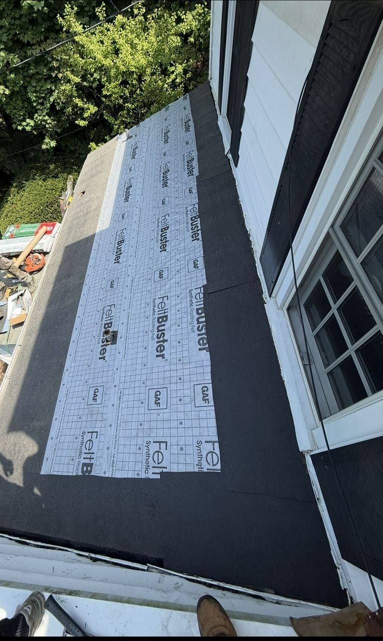 New roof over synthetic underlayment - in progress